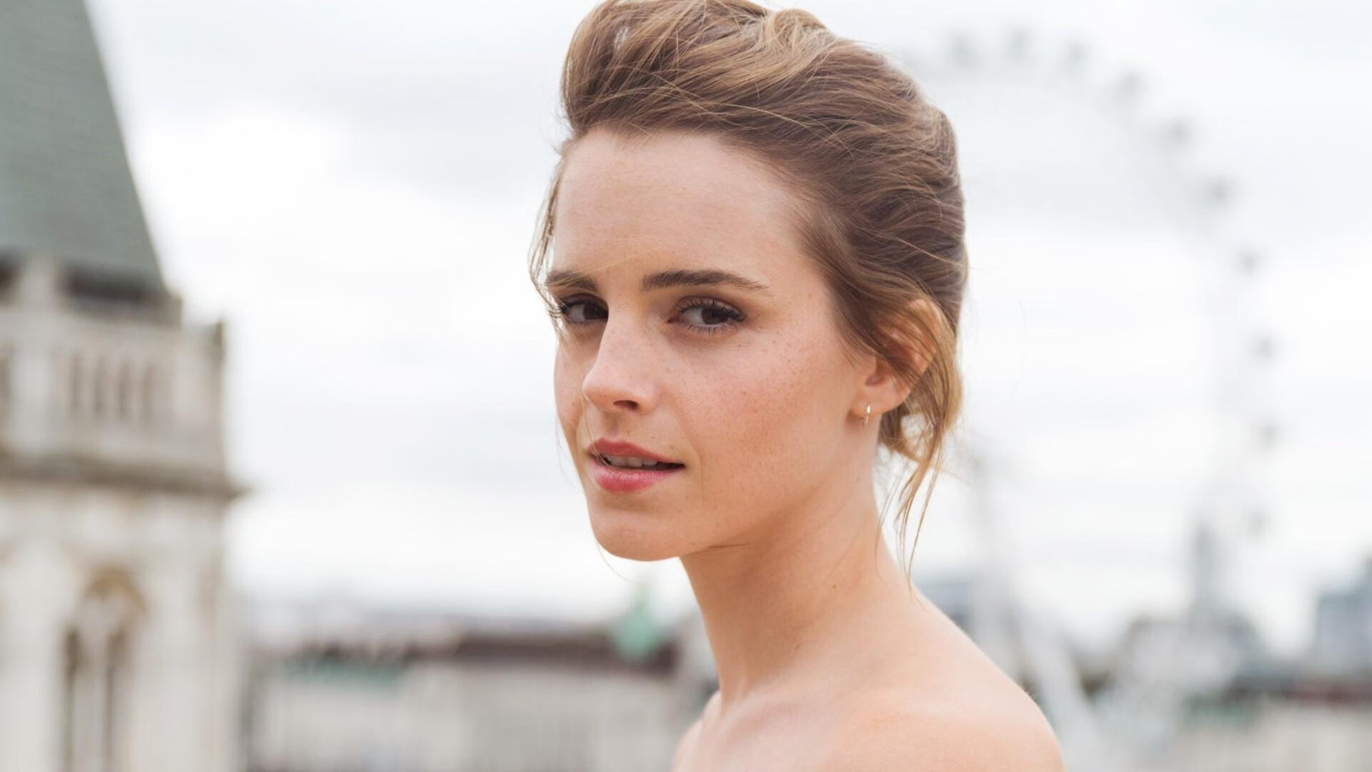 体育新闻中心推动体育赛事4K高清直播技术升级,体育新闻播报视频