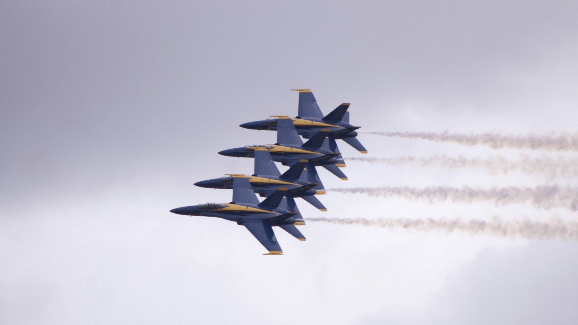 广东队通过压迫防守迫使对手频繁失误,广东队反击