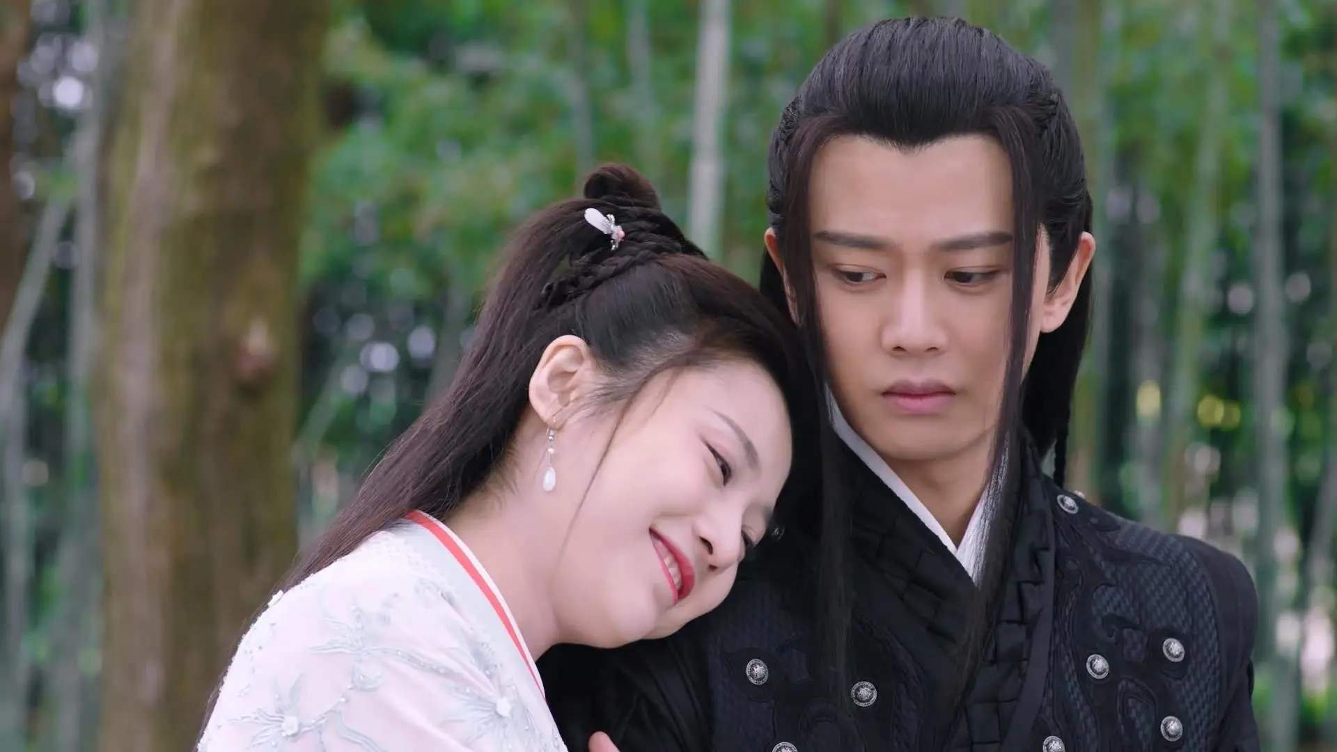 抢断效率最高球员本赛季表现,抢断犯规吗