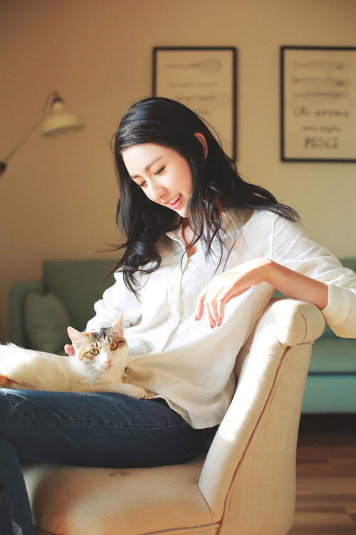 浓眉保护篮板端贡献巨大湖人再次赢球,湖人浓眉伤势