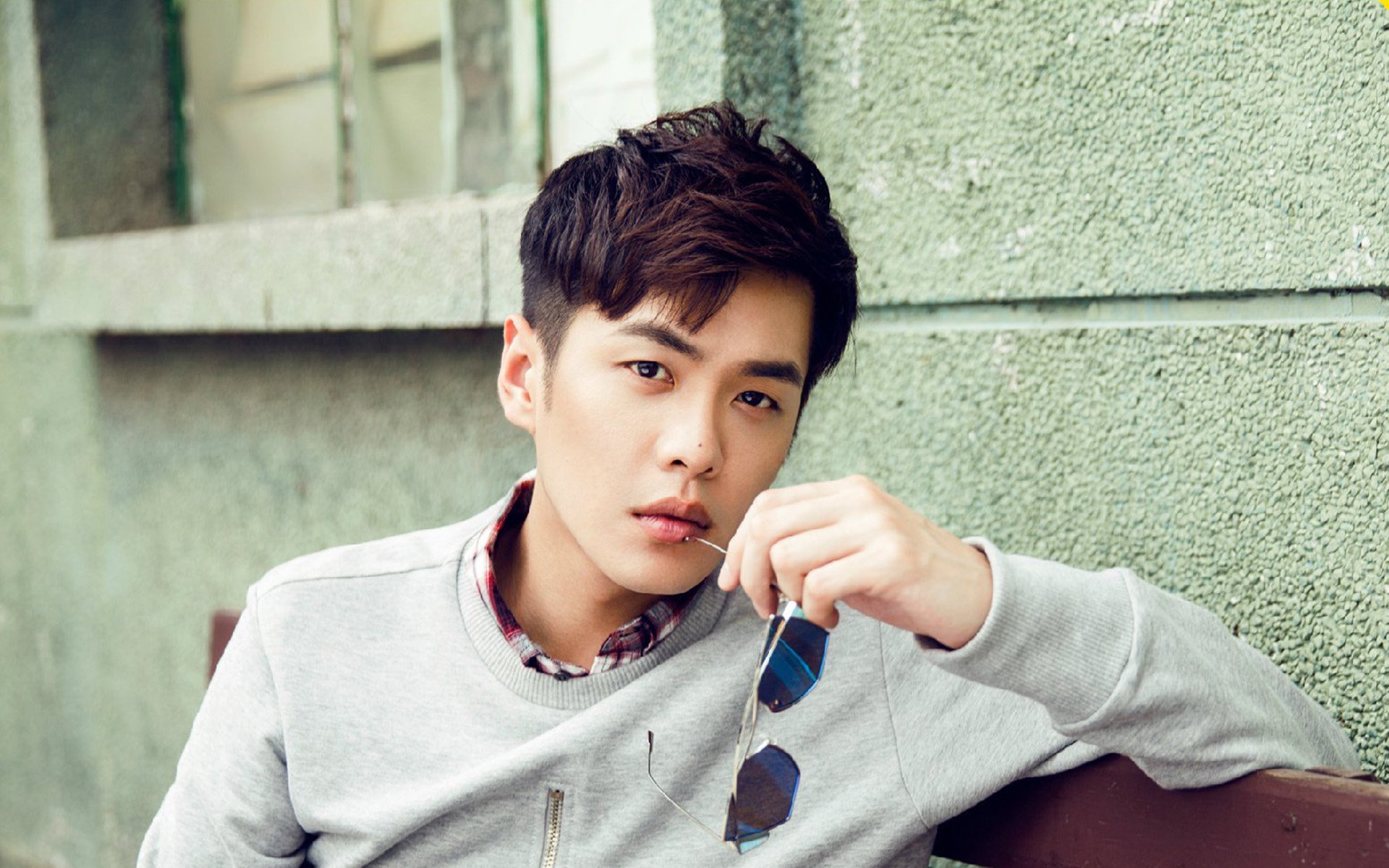 开云app-袋鼠队进攻策略：依靠精准传球和个人突破实现有效进攻，袋鼠进攻梗